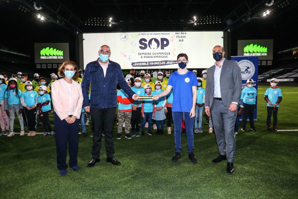 Les jeunes de Nanterre en visite à Paris La Défense Arena pour la semaine olympique et paralympique