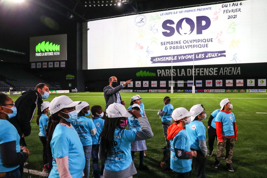 Les jeunes de Nanterre en visite à Paris La Défense Arena pour la semaine olympique et paralympique