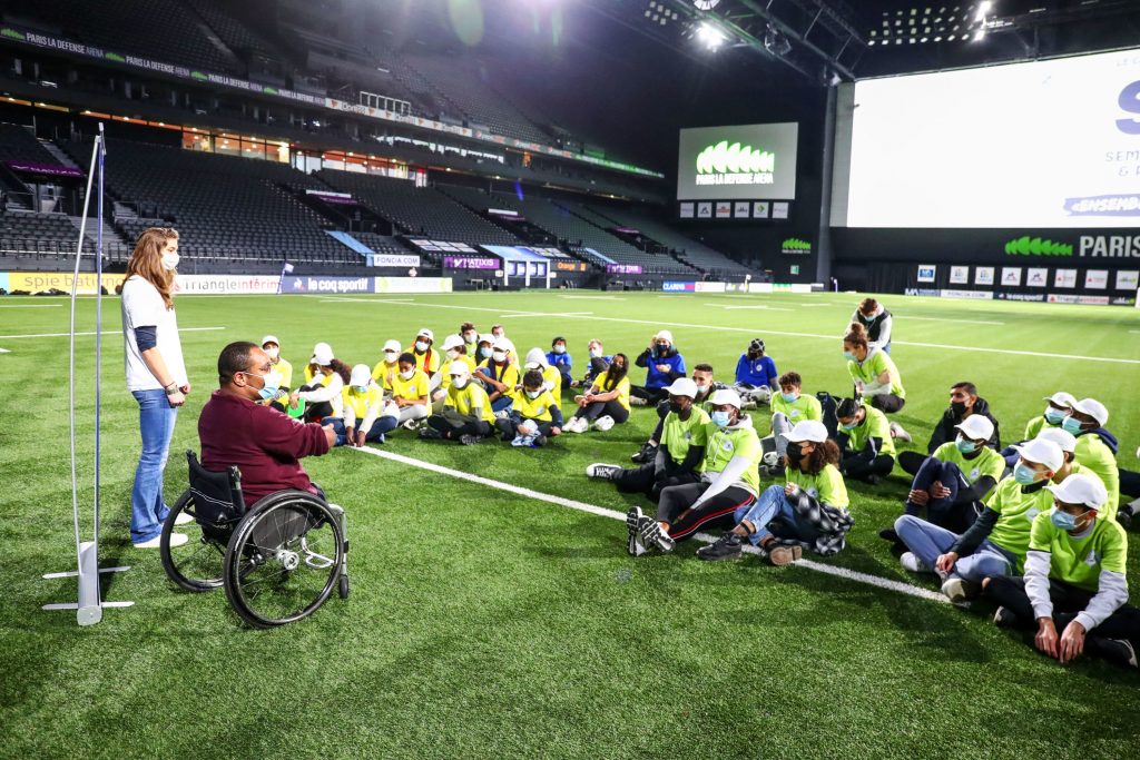 Les jeunes de Nanterre en visite à Paris La Défense Arena pour la semaine olympique et paralympique