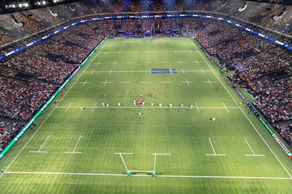 Un match du Racing 92 vu du grill technique de Paris La Défense Arena