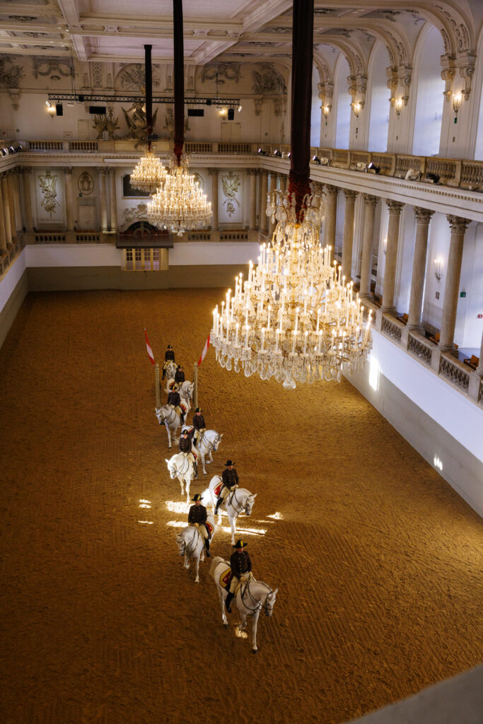 Ecole Espagnole d'Equitation de Vienne a Paris La Defense Arena