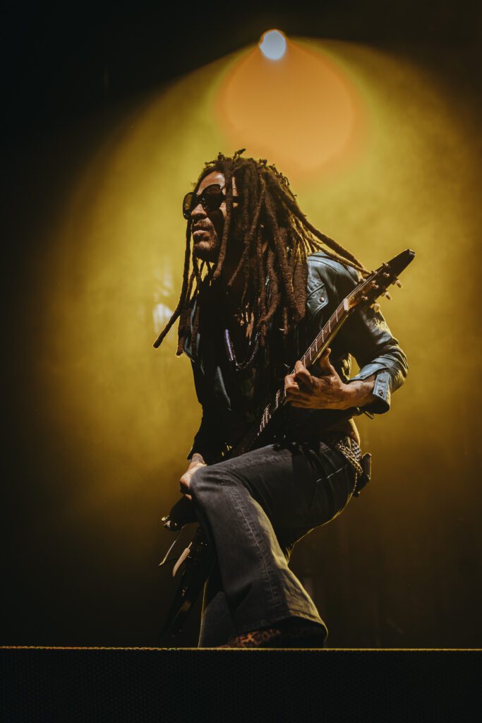 ENtrée sur scène Lenny Kravitz Gibson Flying V