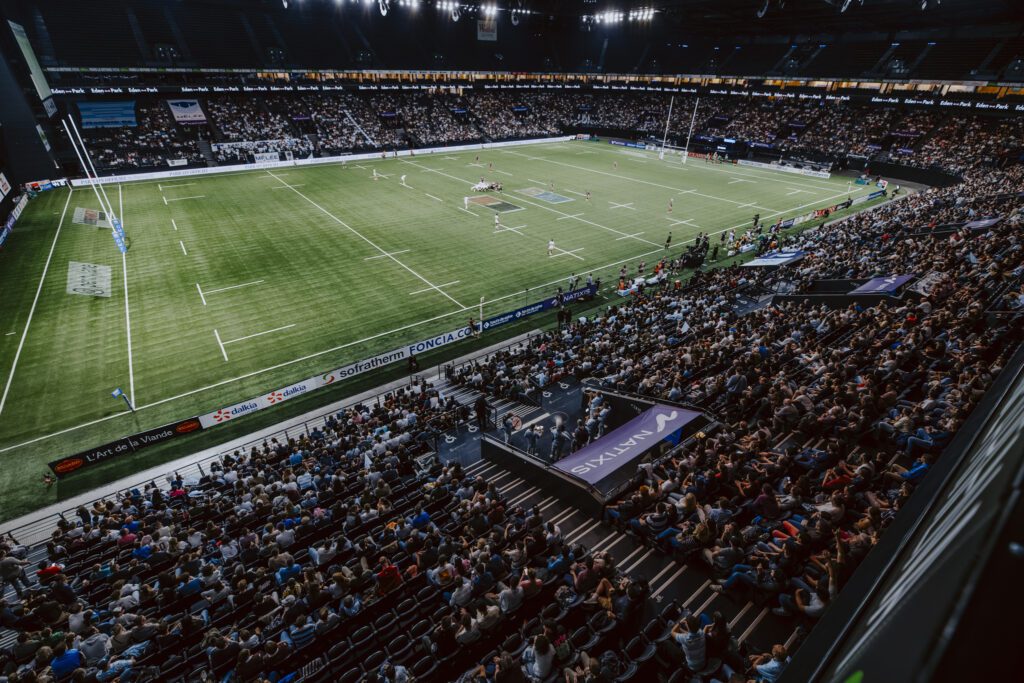Terrain de Paris La Défense Arena lors du match Racing 92 vs ASM Clermont le 27 septembre 2025