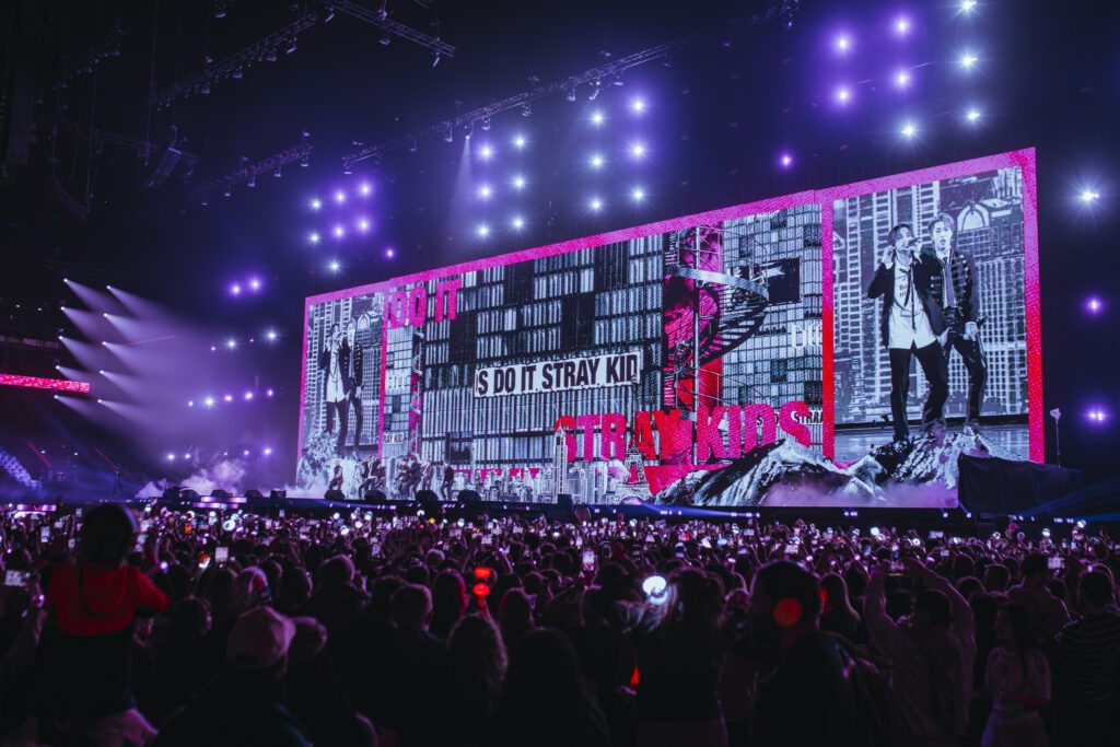 Le Gala des Pièces jaunes Stray Kids scène Paris La Défense Arena